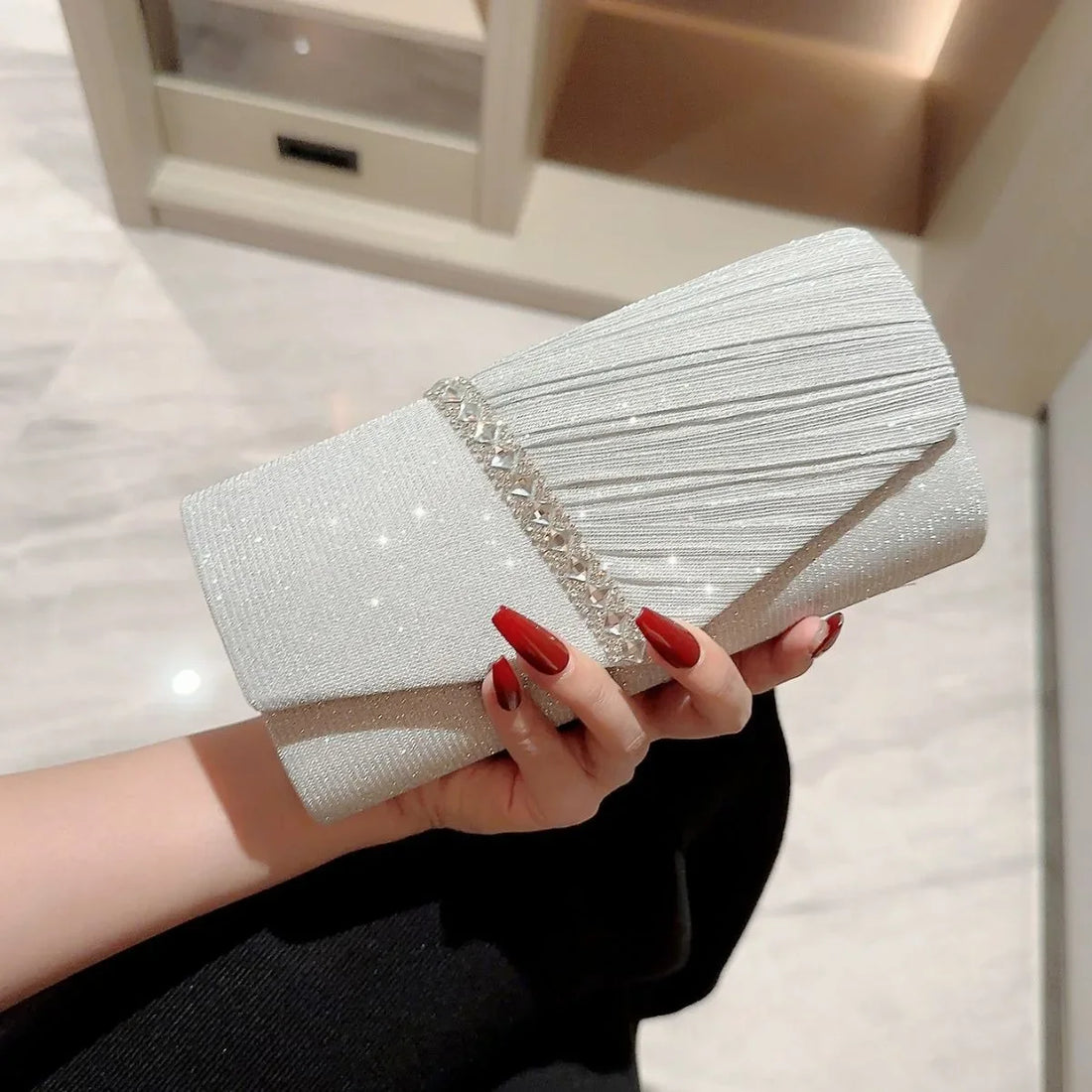 Exquisite Glitter Evening Clutch with Chain