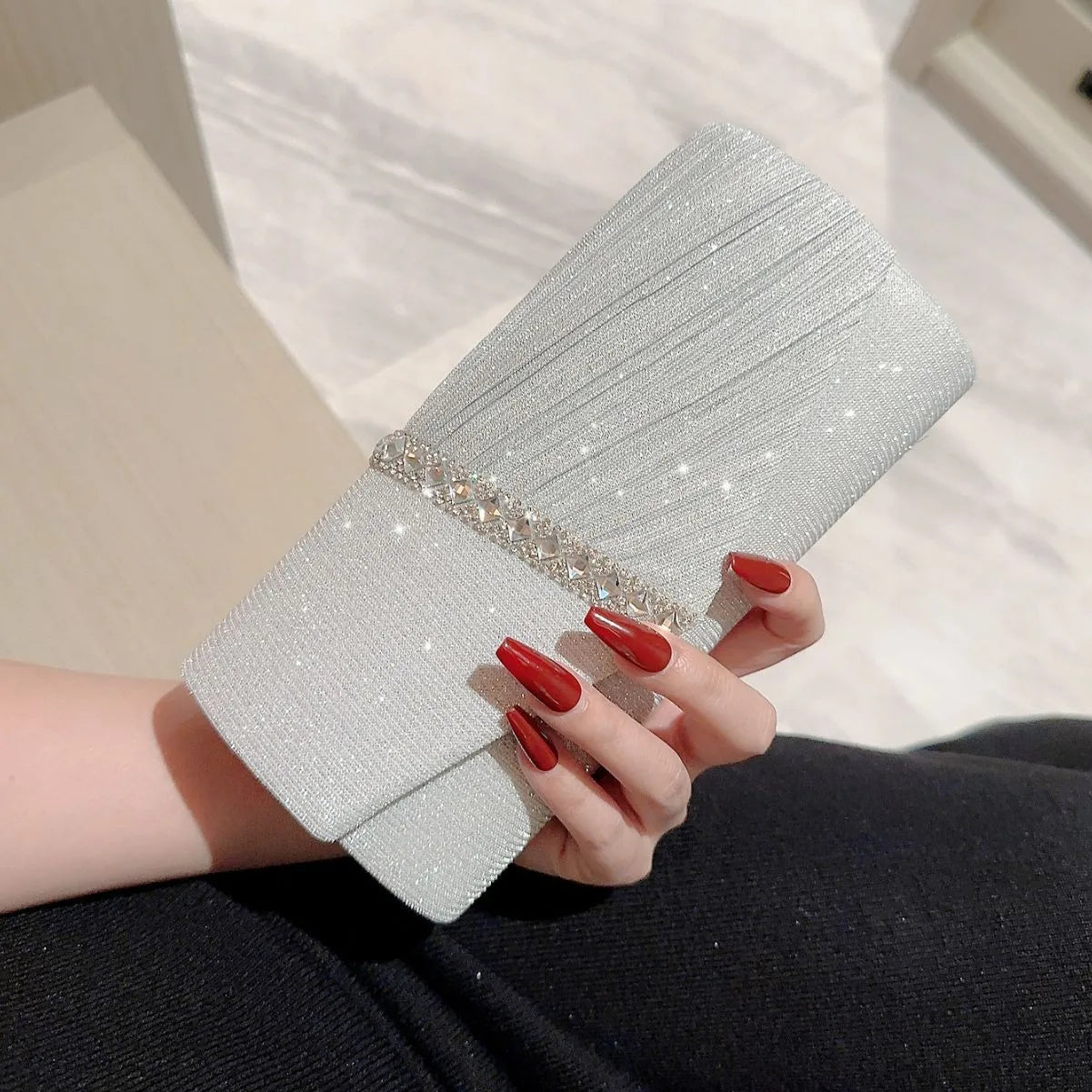 Exquisite Glitter Evening Clutch with Chain